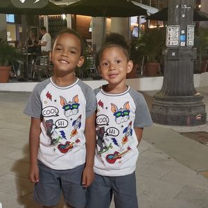 Meet your Posher, Dee